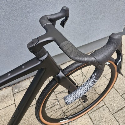 Abbildung: Gravel-Schwarz