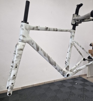 Gravel -RR- Smoke Customs